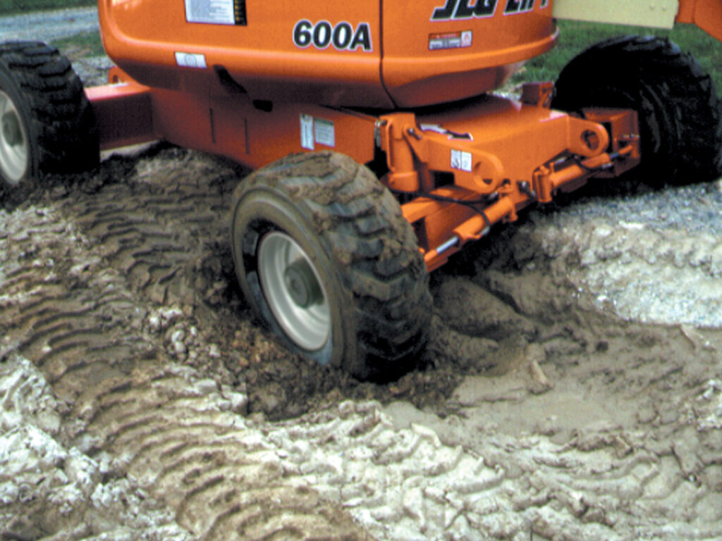 New JLG 600A at Papé Material Handling