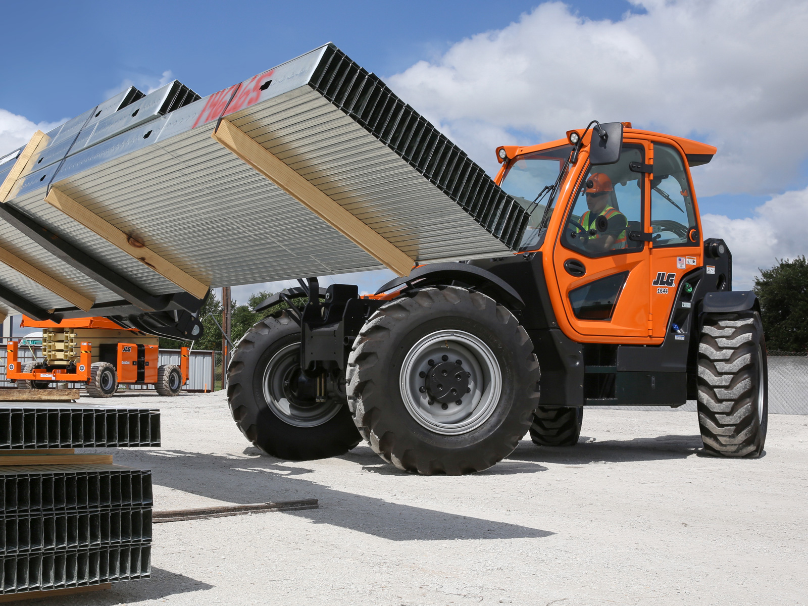 New JLG 10042 | Papé Material Handling