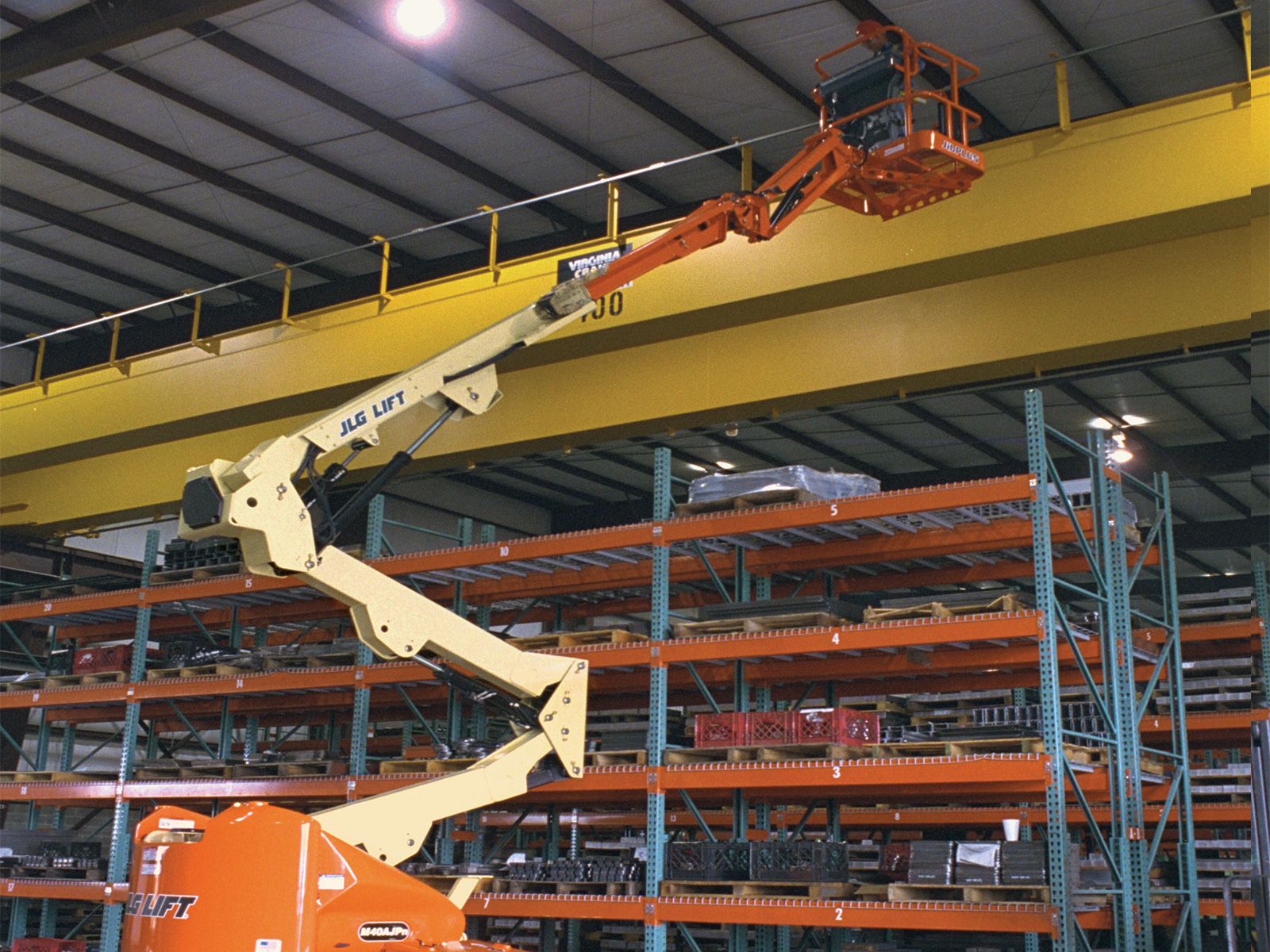 【AYA】 New Articulated Boom Lift | Papé Material Handling