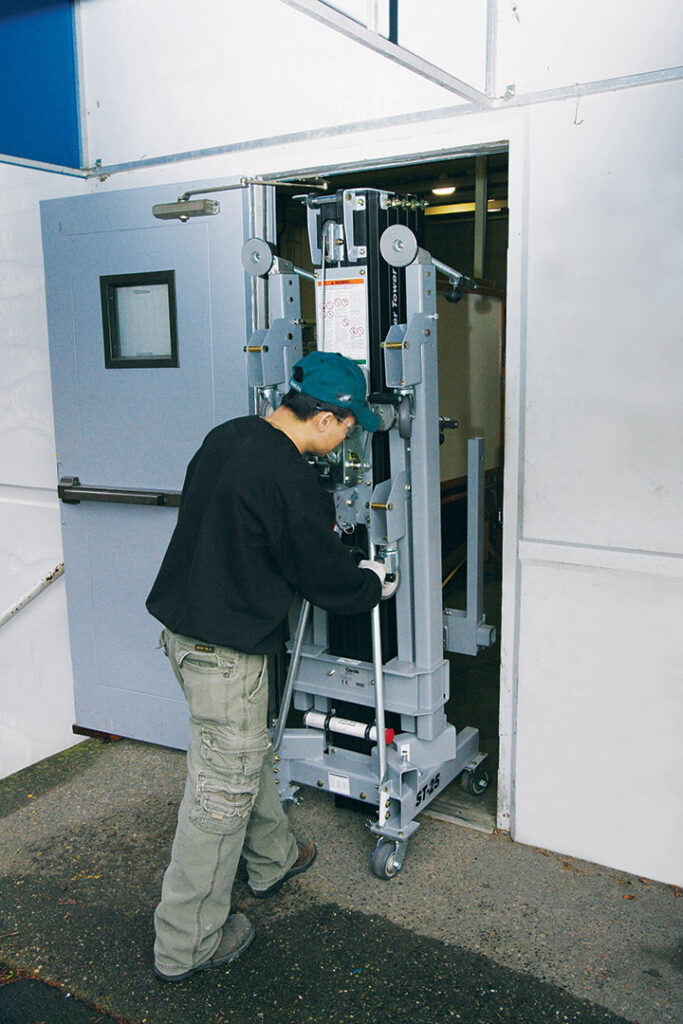 New Genie ST-25 at Papé Material Handling