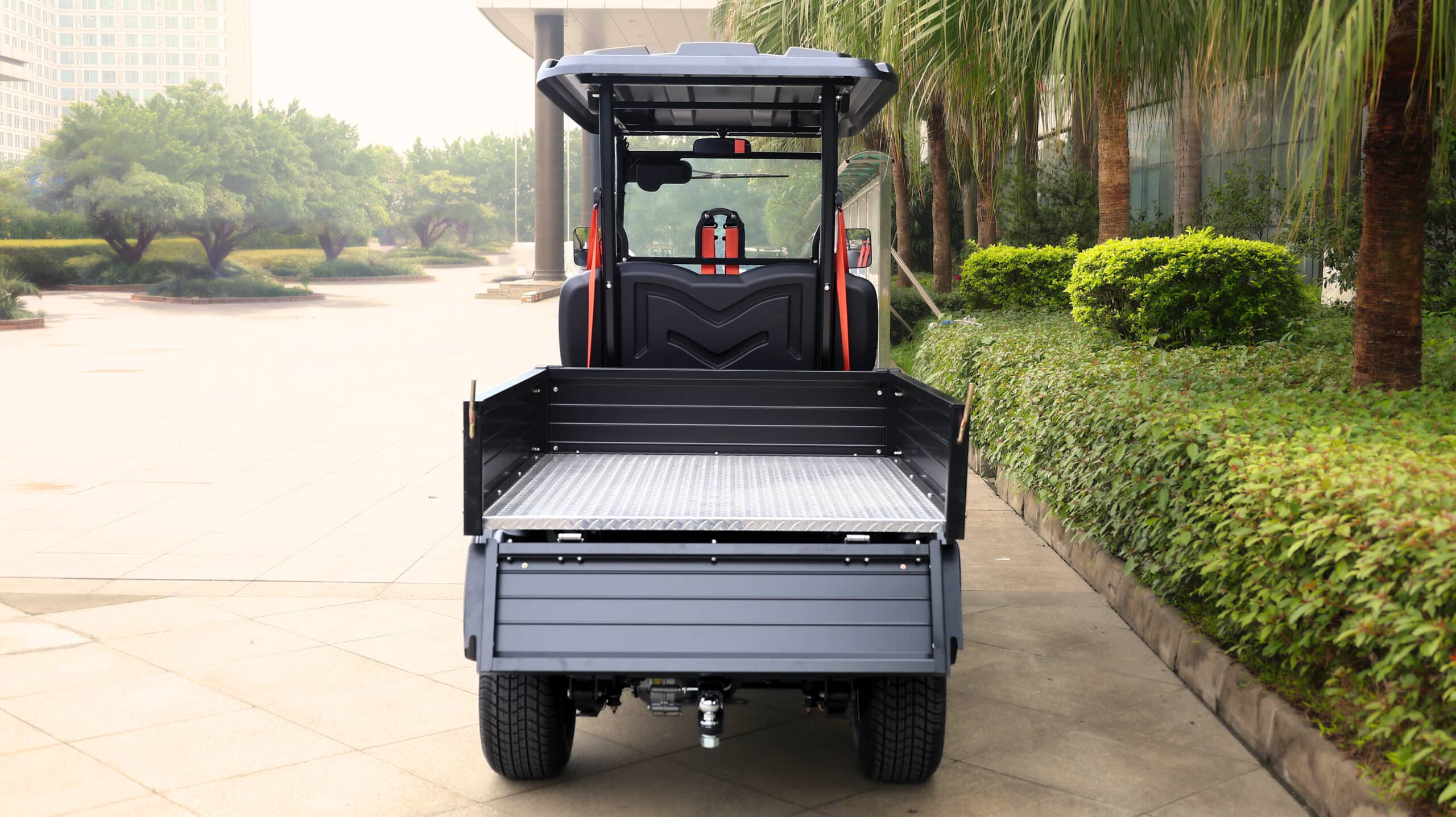 New FUSION Utility 4 Medium Bed Electric Cart at Papé Material Handling