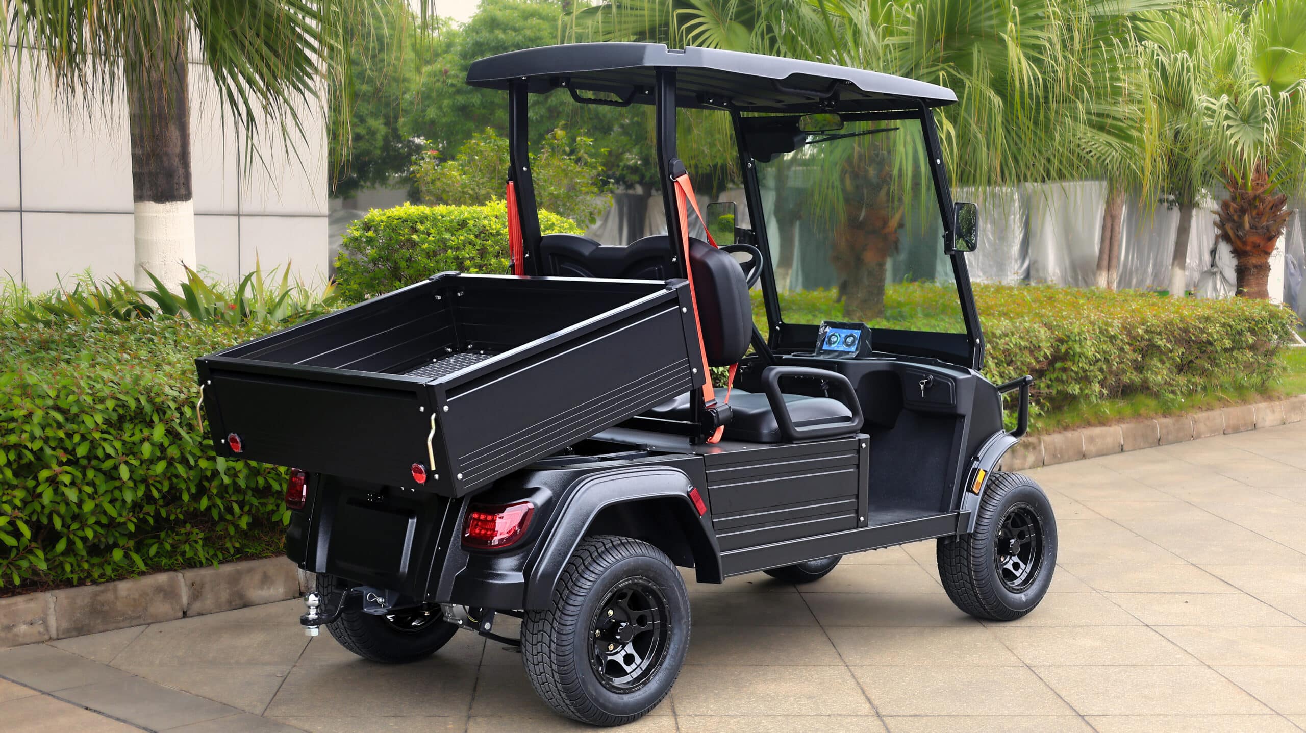 New FUSION Utility Short Bed Electric Cart at Papé Material Handling